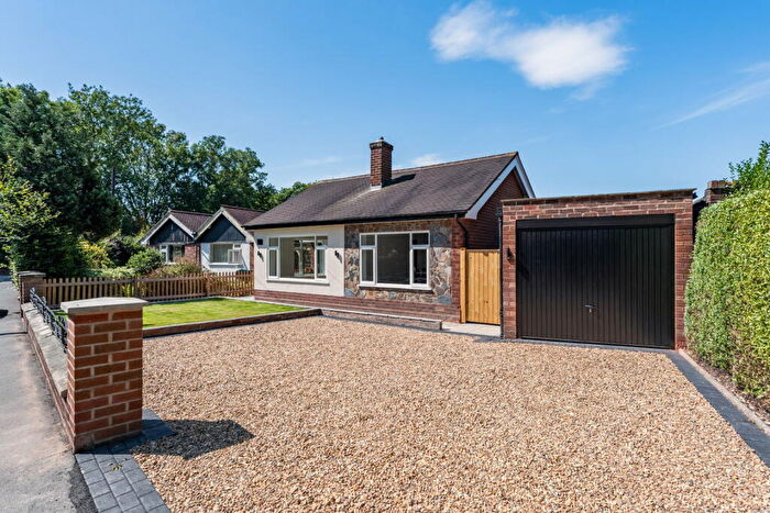 3 Bedroom Detached Bungalow For Sale In Border Way, Vicars Cross, Chester, CH3