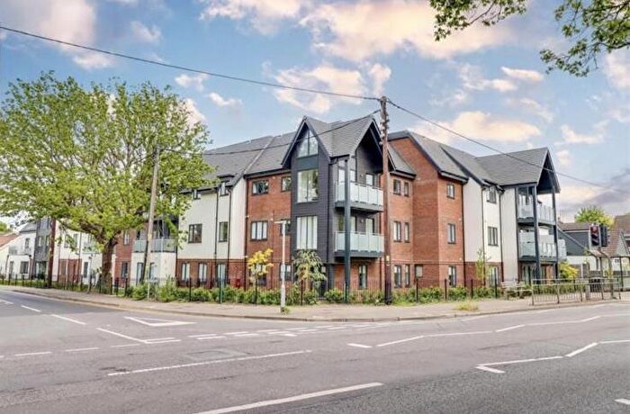 2 Bedroom Apartment To Rent In Savannah Height Kenneth Road, Benfleet, SS7