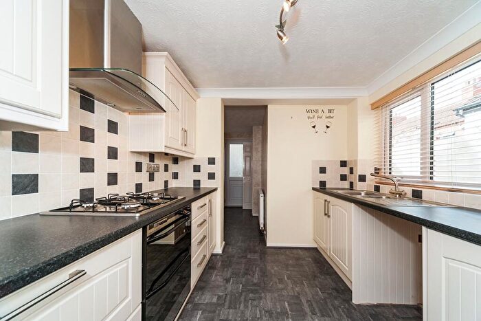 3 Bedroom Terraced House To Rent In Rosmead Street, Hull, HU9