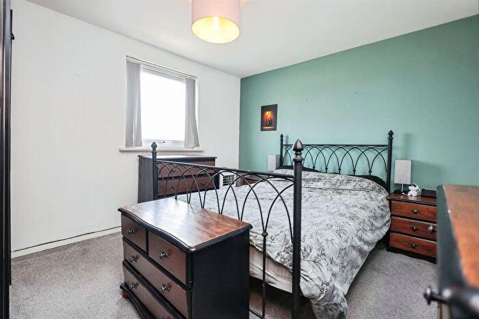 2 Bedroom Flat For Sale In Turnhouse Road, Birmingham, B35
