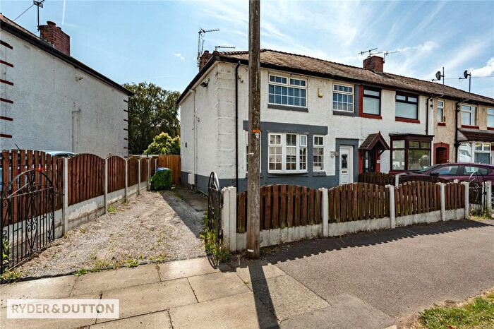 3 Bedroom End Terrace House For Sale In Mainway East, Middleton, Alkrington, Manchester, M24