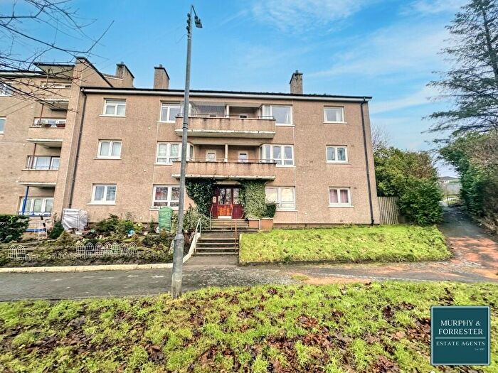 2 Bedroom Flat To Rent In Barrmill Road, Glasgow, G43