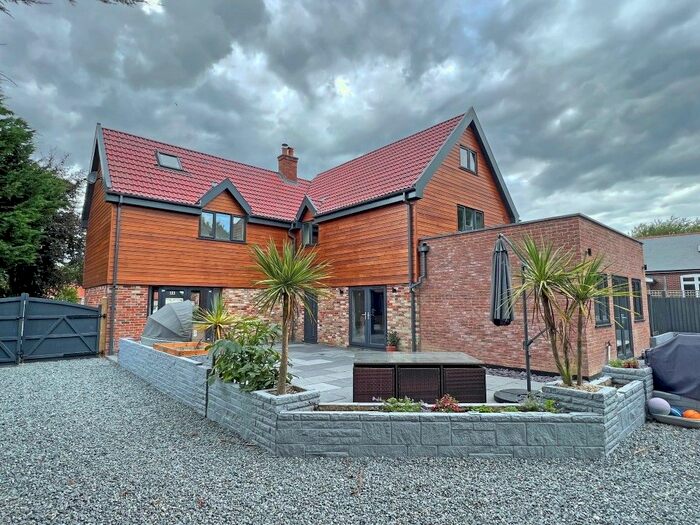 5 Bedroom Detached House For Sale In Mill Road, Winfarthing, Diss, IP22