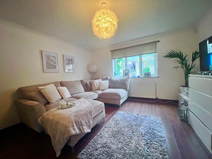 5 Bedroom Detached House For Sale In Benn Lane, Longwood, Huddersfield, HD3