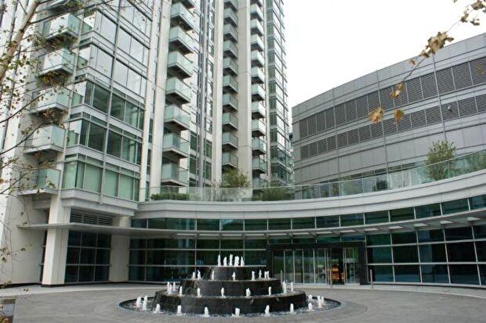 2 Bedroom Flat To Rent In Pan Peninsula East, Pan Peninsula Square, South Quay, Canary Wharf, London, E14