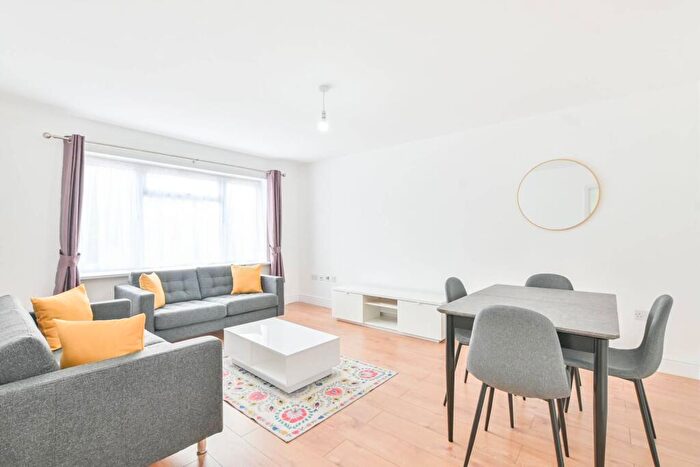 2 Bedroom Flat To Rent In Crawford Avenue, Sudbury, Wembley, HA0