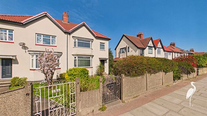 3 Bedroom Semi-Detached House For Sale In Durham Road, Humbledon, Sunderland, SR3