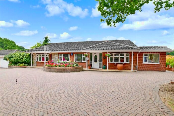5 Bedroom Detached Bungalow For Sale In Headcorn Road, Sutton Valence, Maidstone, Kent, ME17