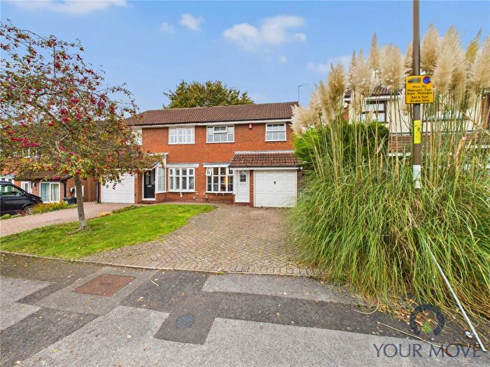 3 Bedroom Semi-Detached House For Sale In Bach Mill Drive, Birmingham, West Midlands, B28