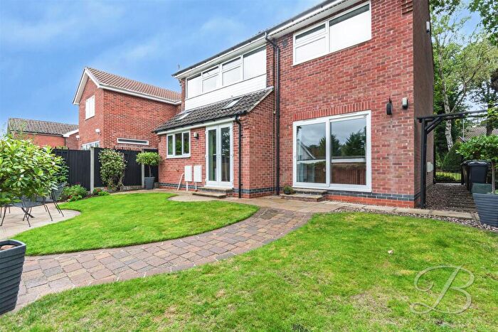 4 Bedroom Detached House For Sale In Vernon Crescent, Ravenshead, Nottingham, NG15