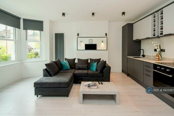 1 Bedroom Flat To Rent In Temple Road, Croydon, CR0