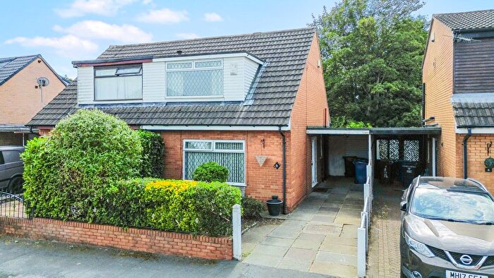 3 Bedroom Semi-Detached House For Sale In East Street, Ashton-In-Makerfield, WN4