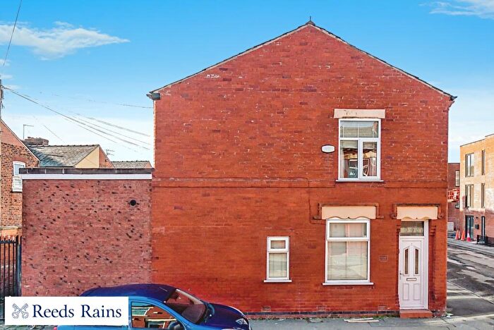 2 Bedroom End Of Terrace House To Rent In Nansen Street, Salford, Greater Manchester, M6