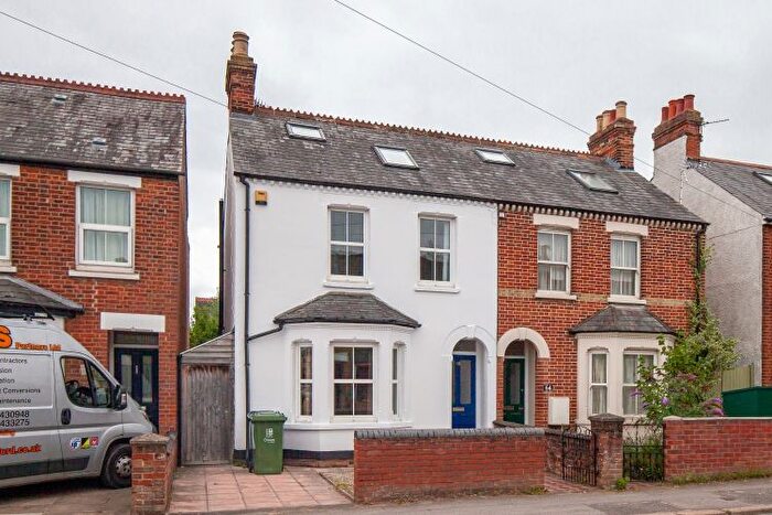 4 Bedroom Terraced House To Rent In Windmill Road, Headington, OX3