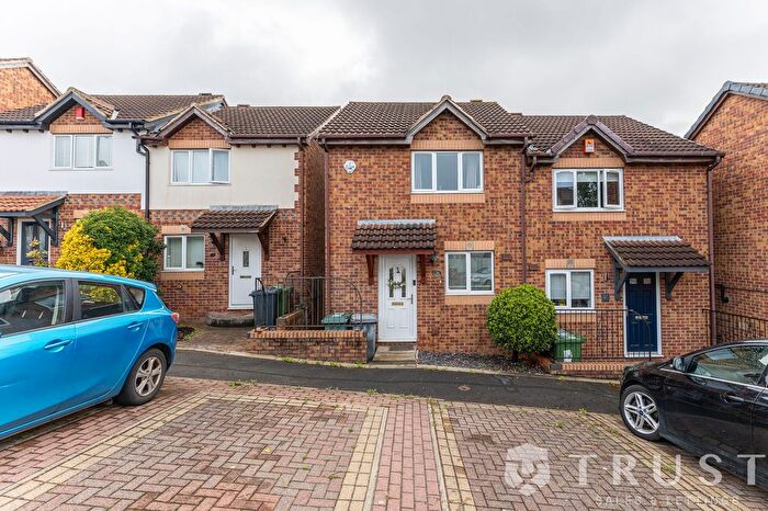 2 Bedroom Semi-Detached House For Sale In Heath Grove, Soothill, WF17