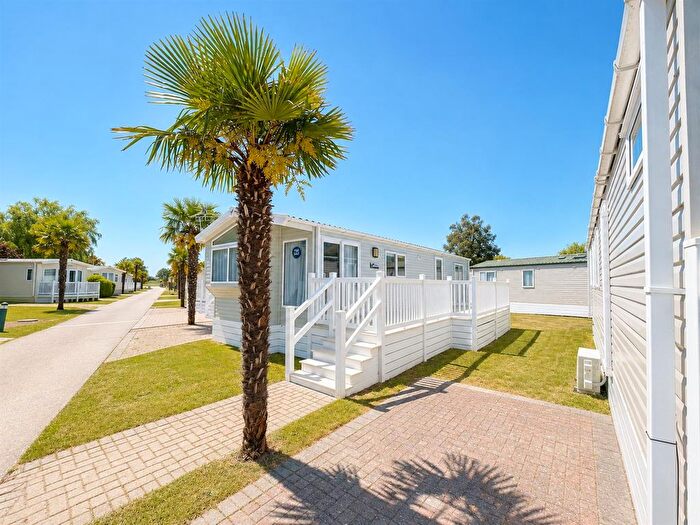 2 Bedroom Park Home For Sale In Monkton Street, Monkton, Ramsgate, CT12