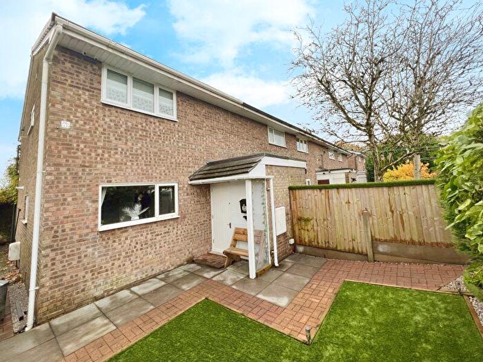 1 Bedroom Flat For Sale In Rushey Field, Bolton, BL7