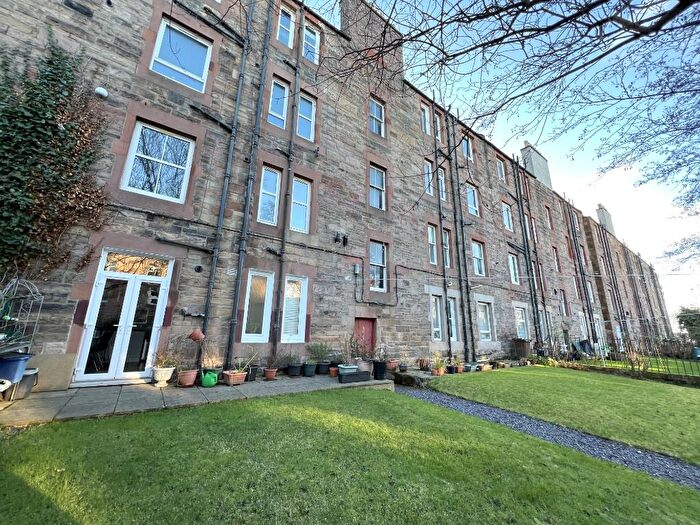 2 Bedroom Flat To Rent In Temple Park Crescent, Polwarth, Edinburgh, EH11