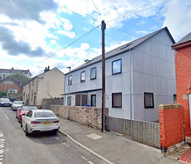 4 Bedroom House For Sale In Middle Lane, Denbigh, LL16