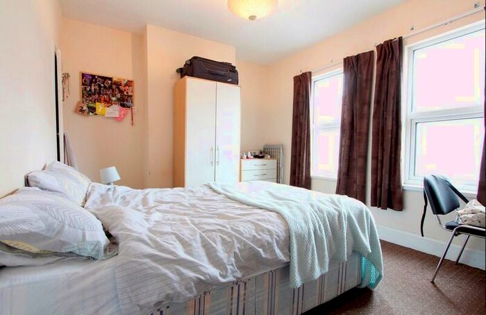 7 Bedroom Terraced House To Rent In Norris Road, Reading, Berkshire, RG6