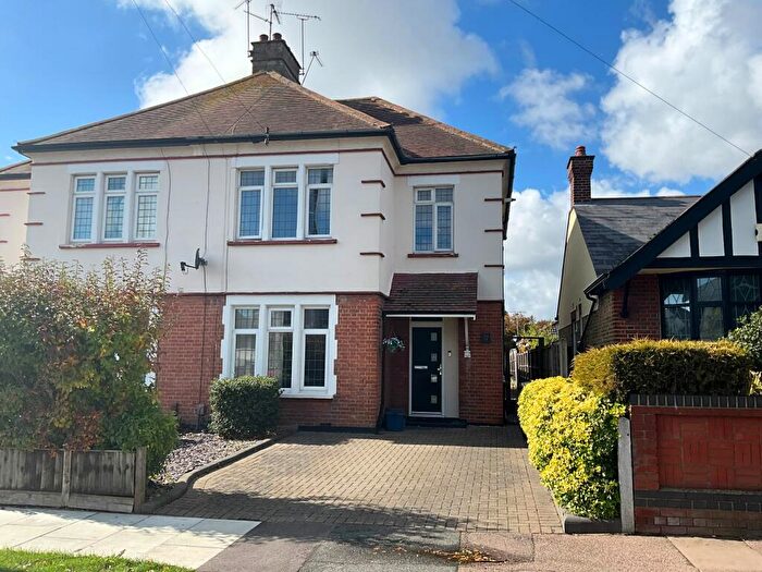 2 Bedroom Flat To Rent In Castleton Road, Southend-on-Sea, SS2