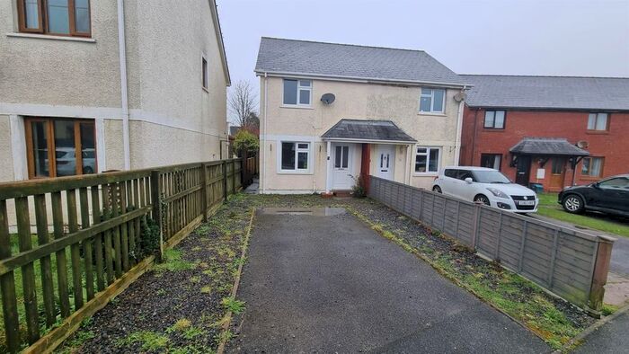 3 Bedroom Semi-Detached House To Rent In Tudor Gardens, Merlins Bridge, Haverfordwest, SA61