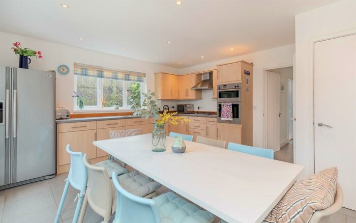 3 Bedroom Town House To Rent In Bembridge, Isle Of Wight, PO35