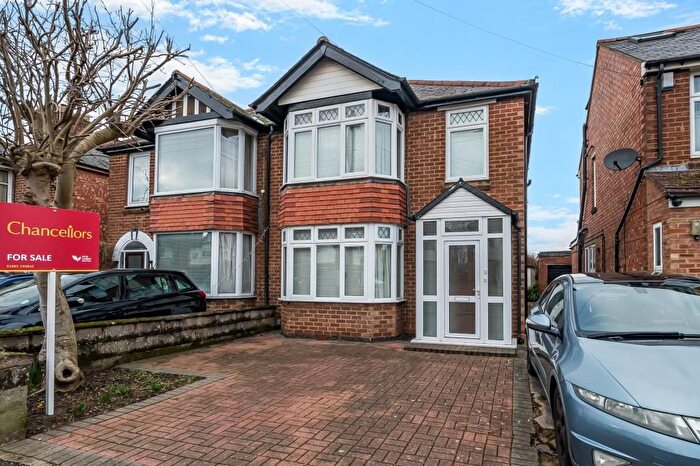 3 Bedroom Semi Detached House For Sale In Wilkins Road, East Oxford, OX4