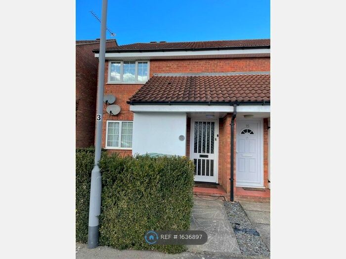 1 Bedroom Maisonette To Rent In Renshaw Close, Luton, LU2