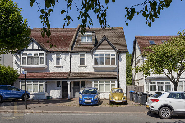 2 Bedroom Apartment For Sale In Mayfield Road, South Croydon, CR2