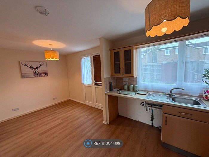3 Bedroom Semi-Detached House To Rent In Longmead Court, Northampton, NN3