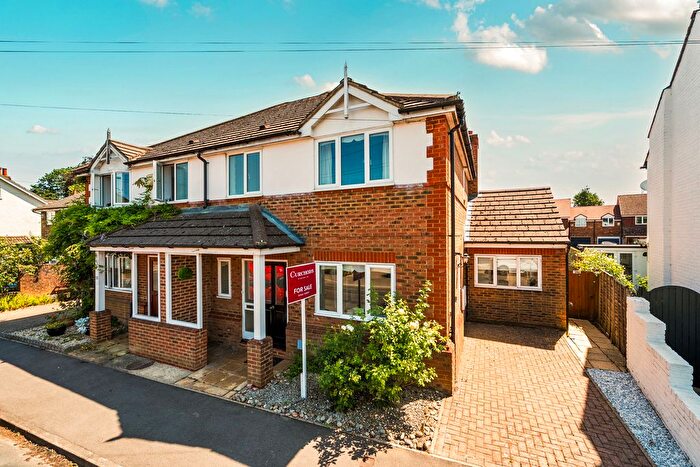 4 Bedroom Semi-detached House For Sale In Church Road, Byfleet, Surrey, KT14