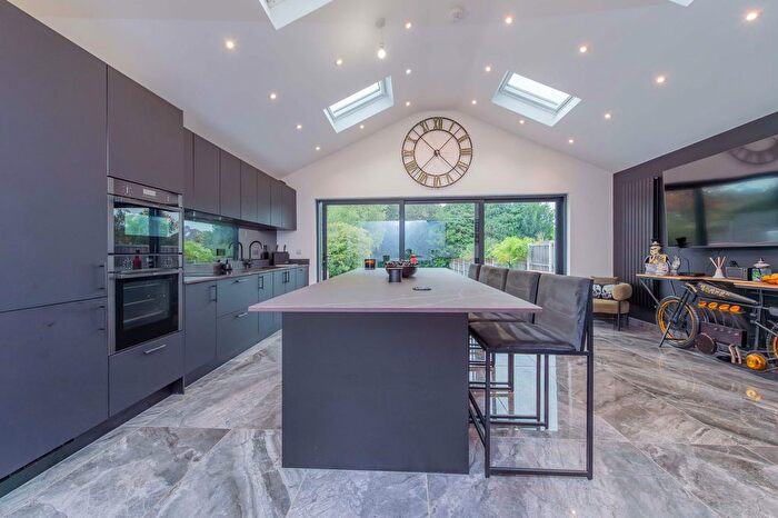 4 Bedroom Semi-detached House For Sale In Mayland Drive, Sutton Coldfield, West Midlands, B74