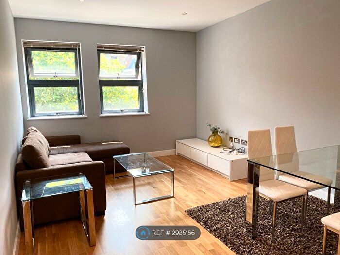 1 Bedroom Flat To Rent In Market Place, Reading, RG1