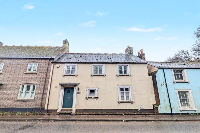 3 Bedroom Terraced House For Sale In Blandford St Mary, DT11