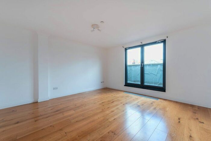 1 Bedroom Flat To Rent In Fellmonger's Yard, Croydon, CR0