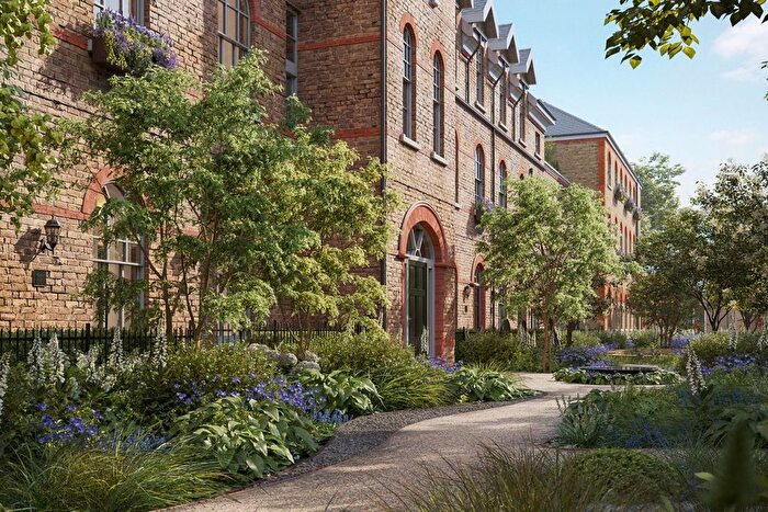 3 Bedroom Flat For Sale In Brook Green, London, W6