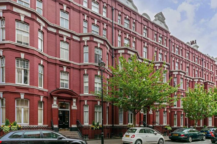 2 Bedroom Flat To Rent In Transept Street, Marylebone, London, NW1