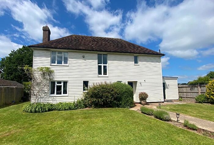 4 Bedroom Detached House For Sale In The Common, Sissinghurst, Kent, TN17