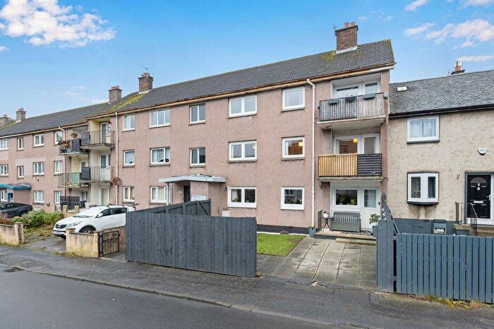 2 Bedroom Flat For Sale In / Dochart Drive, Clermiston, Edinburgh, EH4
