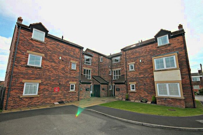 2 Bedroom Flat To Rent In Bishops Close, Belmont, DH1