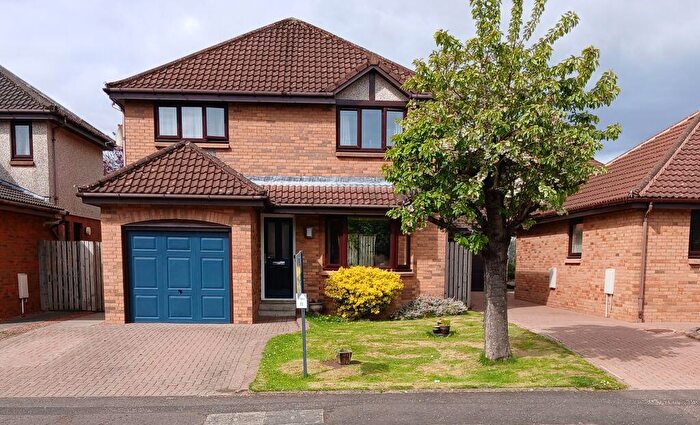 4 Bedroom Detached House For Sale In Kirklands Park Crescent, Kirkliston, EH29
