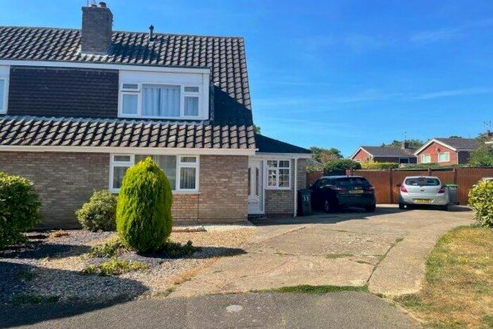 3 Bedroom Property To Rent In Dewlands, Bedford, MK43