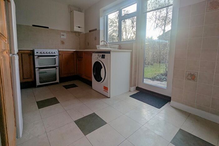 2 Bedroom End Of Terrace House To Rent In North Baddesley Mortimer Way Unfurnished, SO52