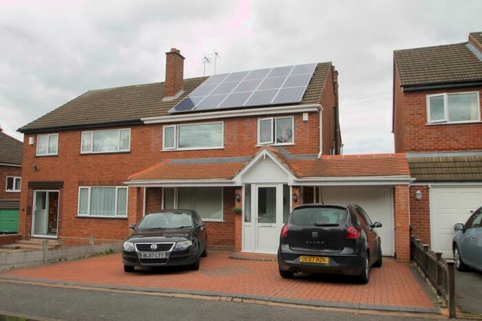 3 Bedroom Semi-Detached House To Rent In Hagley Road, Halesowen, Hayley Green, West Midlands, B63