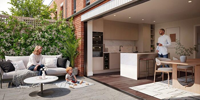 3 Bedroom Town House For Sale In Rose Square Twickenham Square, Twickenham, TW2