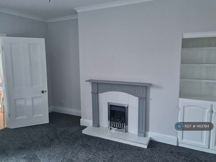 2 Bedroom Flat To Rent In Hartington Street, Consett, DH8