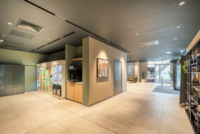 2 Bedroom Apartment To Rent In The Copper House, L1