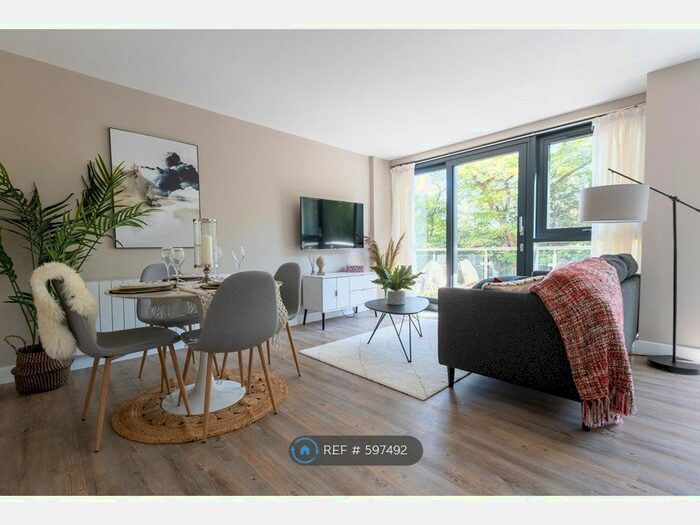 2 Bedroom Flat To Rent In The Glass House, Hull, HU1