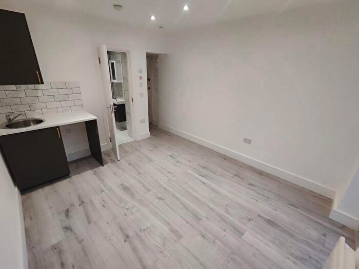 Studio To Rent In Coopers End, Takeley, CM22